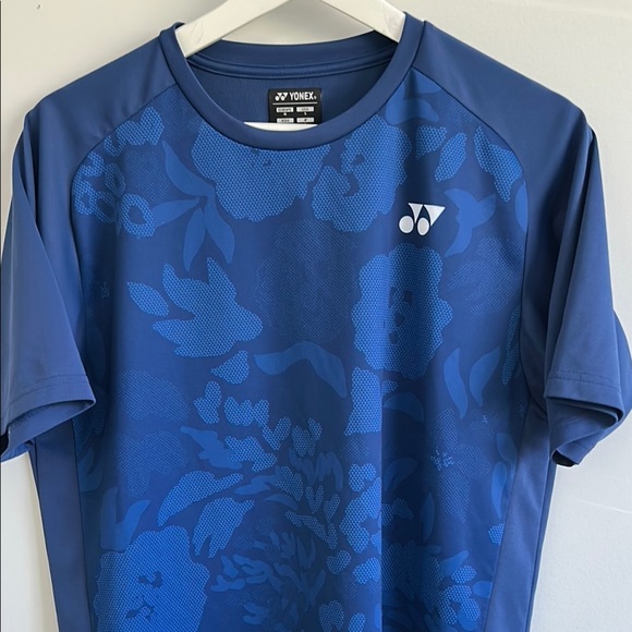 YONEX Blue Performance Jersey Crew Neck with excellent condition - Picture 4 of 5